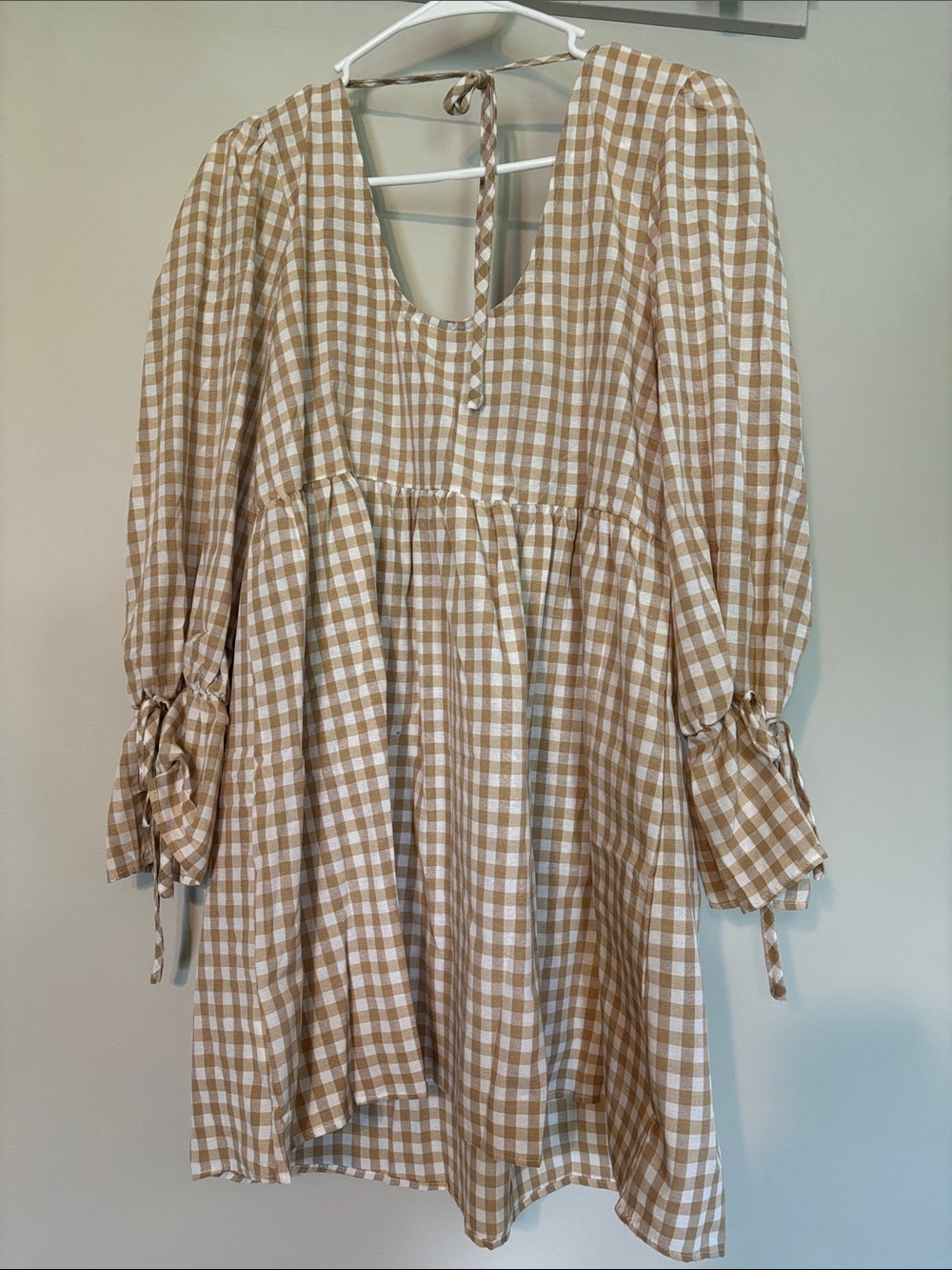 Gingham Tie-Back Babydoll Dress - Beige & White